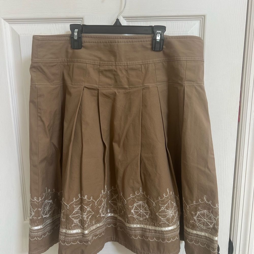 LOFT Tan A-Line Skirt with White Embroidery, Spring/Summer Skirt Size 14